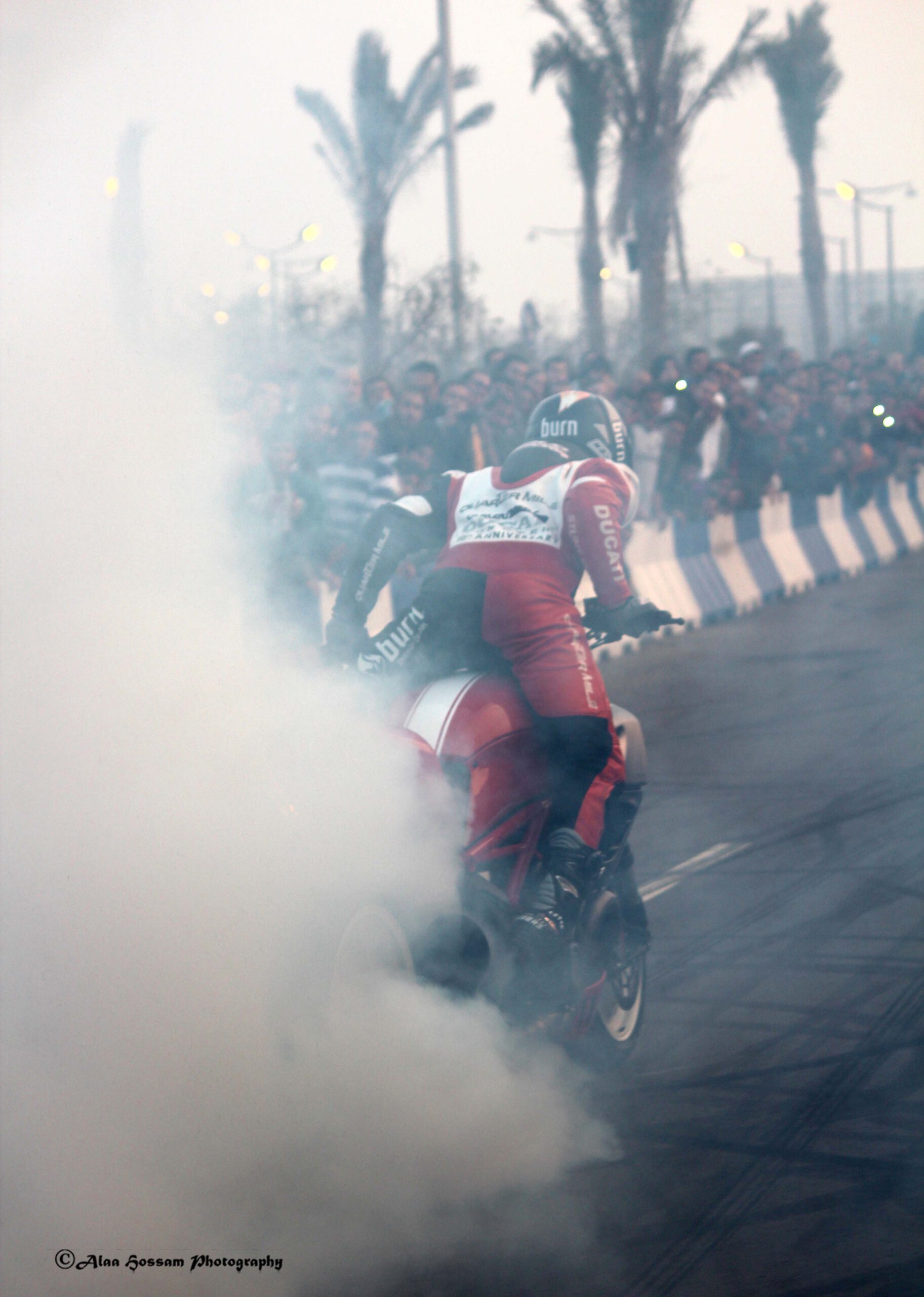 051 BIKER ZONE EZPO EL CAIRO_EGYPT_EGIPTO_EMILIO_ZAMORA_DUCATI_STUNT_TEAM_BURN_FREESTYLE_MOTO_DIAVEL_OUT