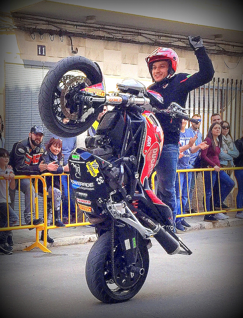 20_MATINAL MOTERA MEL DE ROMER_MOGENTE_MOIXENT_VALENCIA_EMILIO_ZAMORA_DUCATI_STUNT_TEAM_RIDER_MOTOR_SHOW_ESPECTACULO_WHEELIE__ADR_POWERADE_BARDAHL_NG_NZI_PIRELLI_NEUMOTO