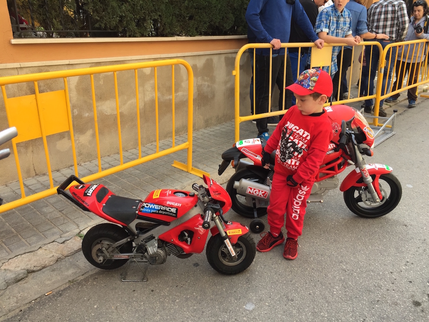 6_MATINAL MOTERA MEL DE ROMER_MOGENTE_MOIXENT_VALENCIA_EMILIO_ZAMORA_DUCATI_STUNT_TEAM_RIDER_MOTOR_SHOW_ESPECTACULO_MINIBIKE_CAMPEON_FUTURO_ROJO