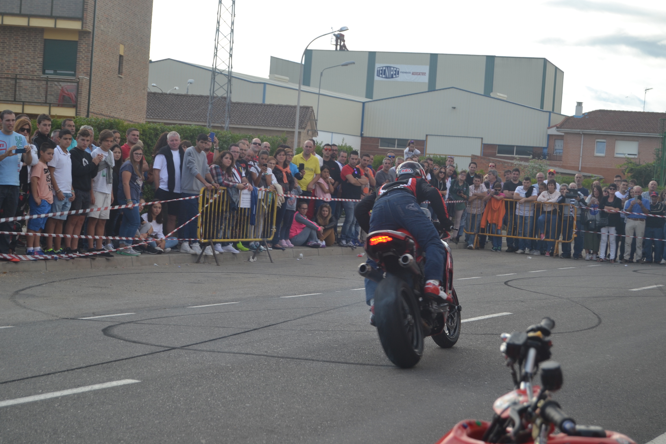 11_SALDAÑA_PALENCIA_EMILIO_ZAMORA_DUCATI_STUNT_TEAM_MOTOR_SOHW_ESPECTACULO_MOTOCICLISMO_EXHIBICION_2017_MONSTER_CABALLITO_WHEELIE_INVERTIDO_DRIFT_QUAD