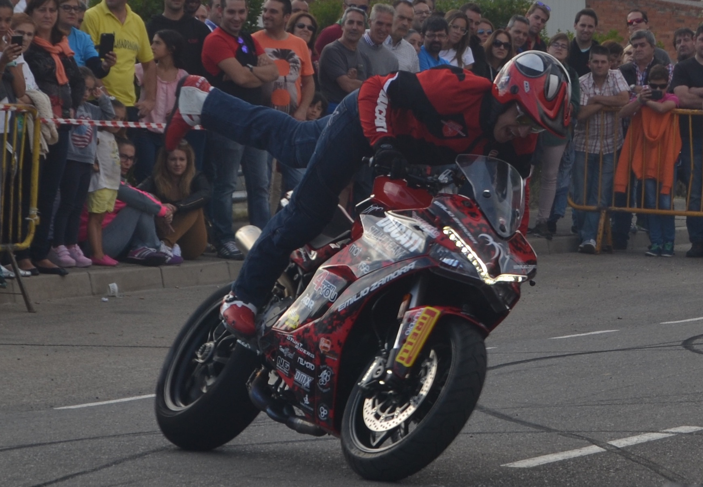 13_SALDAÑA_PALENCIA_EMILIO_ZAMORA_DUCATI_STUNT_TEAM_MOTOR_SOHW_ESPECTACULO_MOTOCICLISMO_EXHIBICION_2017_MONSTER_CABALLITO_WHEELIE_INVERTIDO_DRIFT_QUAD