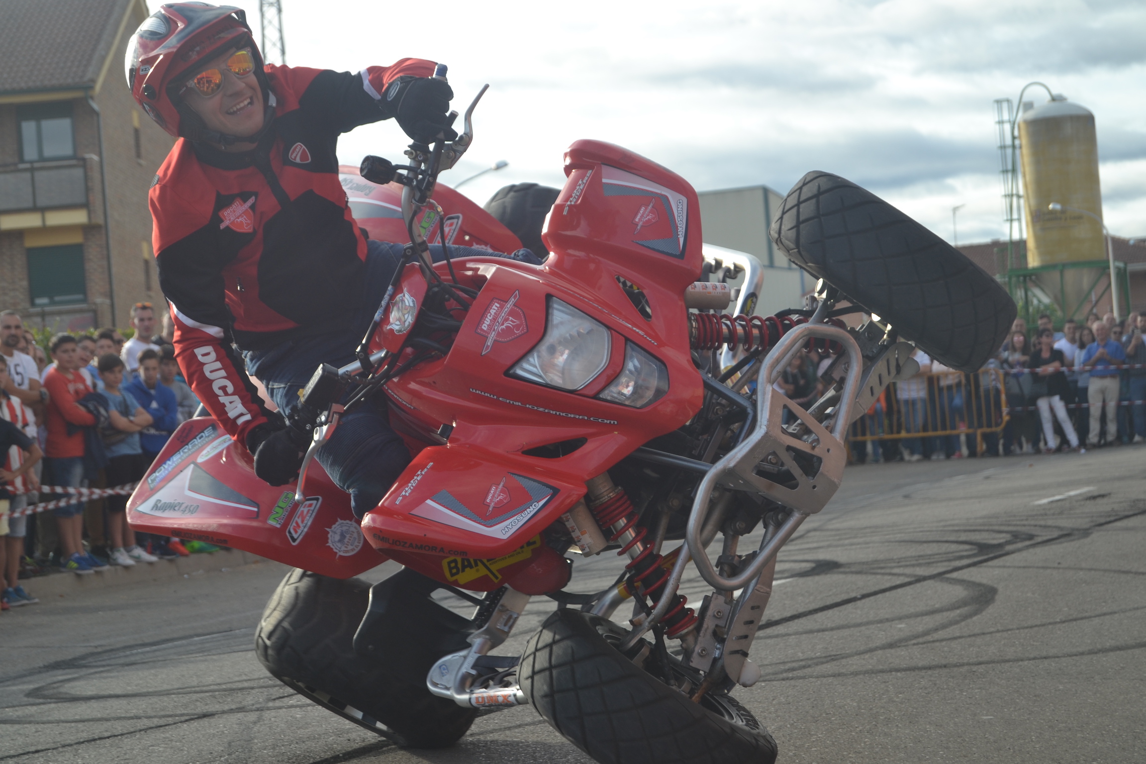 22_SALDAÑA_PALENCIA_EMILIO_ZAMORA_DUCATI_STUNT_TEAM_MOTOR_SOHW_ESPECTACULO_MOTOCICLISMO_EXHIBICION_2017_MONSTER_CABALLITO_WHEELIE_INVERTIDO_DRIFT_QUAD