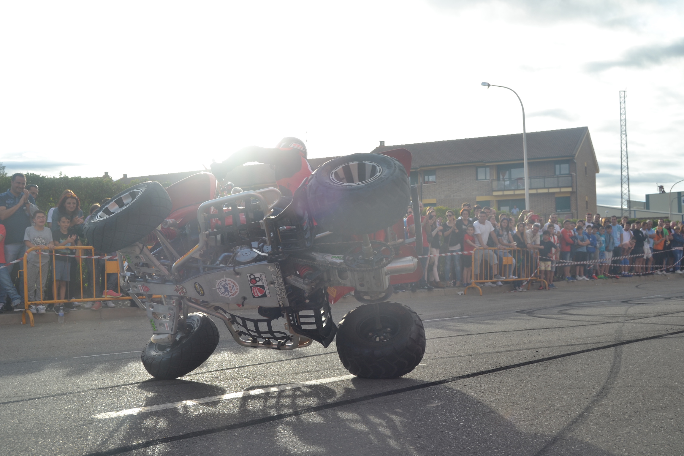 23_SALDAÑA_PALENCIA_EMILIO_ZAMORA_DUCATI_STUNT_TEAM_MOTOR_SOHW_ESPECTACULO_MOTOCICLISMO_EXHIBICION_2017_MONSTER_CABALLITO_WHEELIE_INVERTIDO_DRIFT_QUAD
