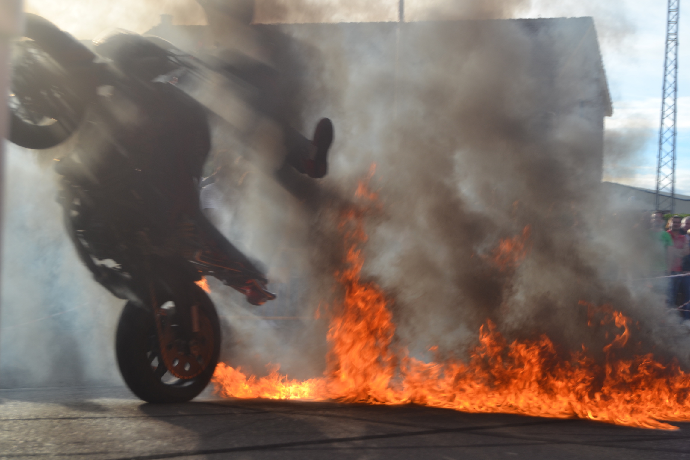 32_SALDAÑA_PALENCIA_EMILIO_ZAMORA_DUCATI_STUNT_TEAM_MOTOR_SOHW_ESPECTACULO_MOTOCICLISMO_EXHIBICION_2017_MONSTER_CABALLITO_WHEELIE_INVERTIDO_DRIFT_QUAD