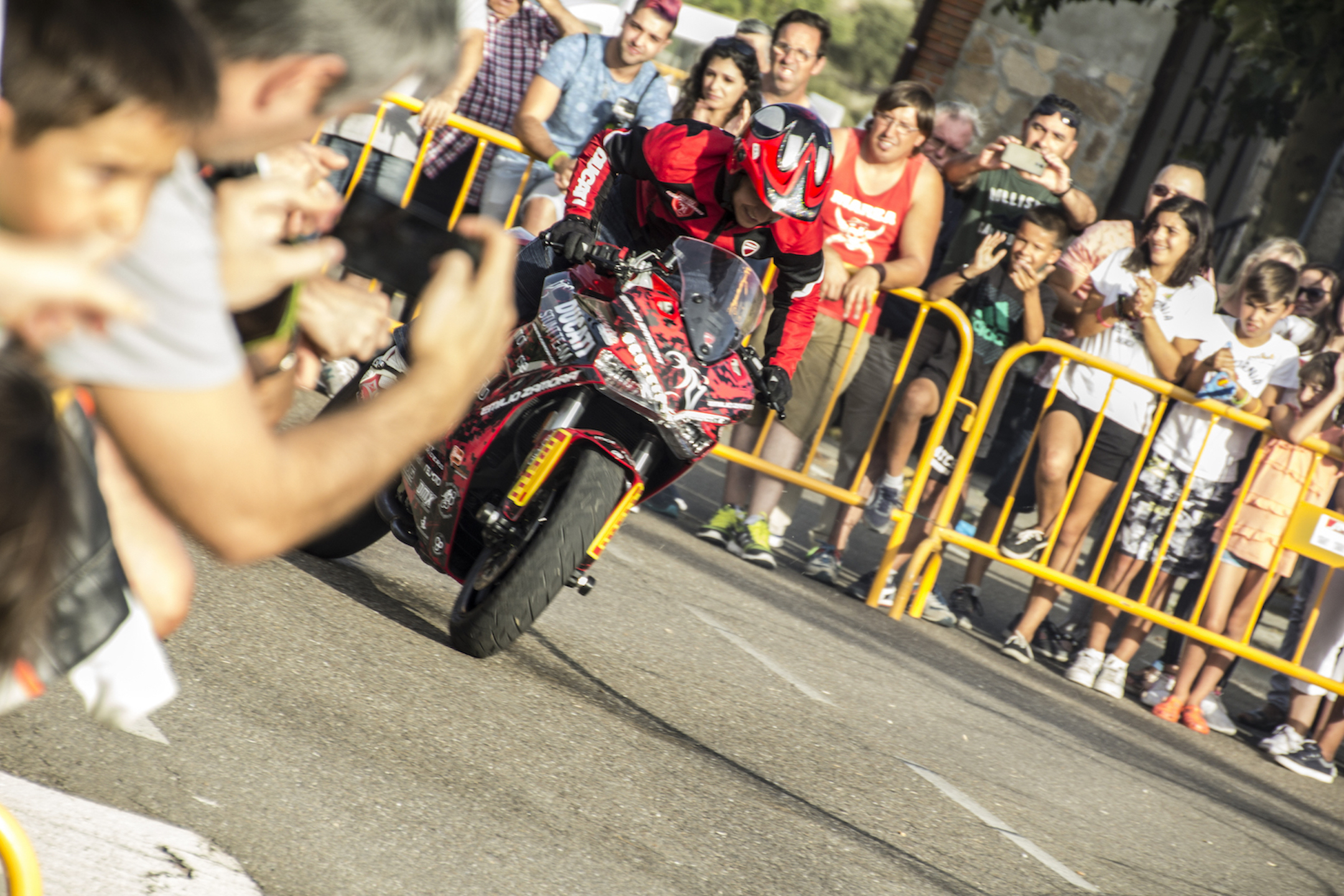 36_ROELOS DE SAYAGO_EMILIO_ZAMORA_DUCATI_STUNT_TEAM_MOTOR_SHOW_ESPECTACULO_MOTO_QUAD_FREESTYLE_COCHE_DRIFT_MINIBIKE_LEGEND_CAR_XDIAVEL_MONSTER_SUPERSPORT_FELIPE_HERNANDEZ_2017