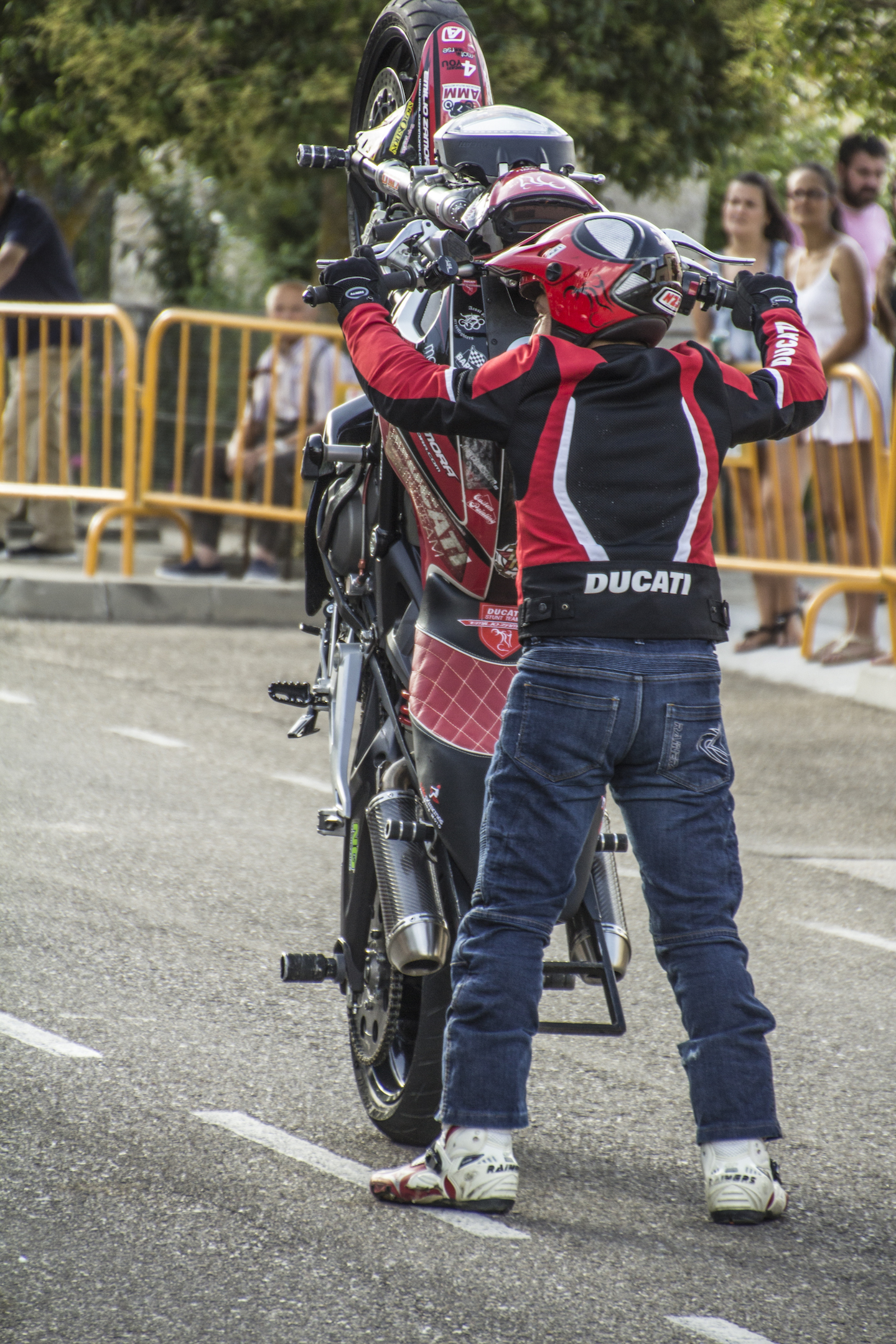 8_ROELOS DE SAYAGO_EMILIO_ZAMORA_DUCATI_STUNT_TEAM_MOTOR_SHOW_ESPECTACULO_MOTO_QUAD_FREESTYLE_COCHE_DRIFT_MINIBIKE_LEGEND_CAR_XDIAVEL_MONSTER_SUPERSPORT_FELIPE_HERNANDEZ_2017