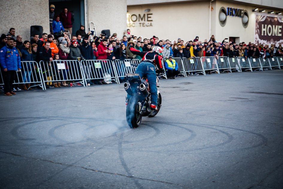 009_LA LEYENDA CONTINUA_CANTALEJO_SEGOVIA_2020_EMILIO ZAMORA_DUCATI_STUNT_TEAM_MOTOR_SHOW_ESPECTACULO_MOTO_CONCENTRACION_FIESTA_MATINAL_NZI_ADR_RAINERS_DMX_BARDAHL_EXPRESARTE_XBIKE