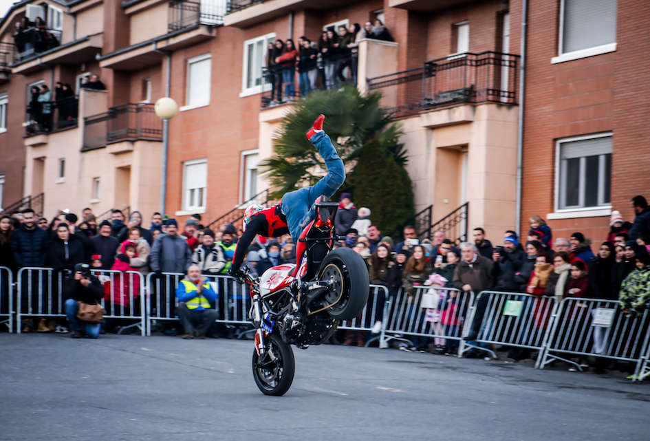039_LA LEYENDA CONTINUA_CANTALEJO_SEGOVIA_2020_EMILIO ZAMORA_DUCATI_STUNT_TEAM_MOTOR_SHOW_ESPECTACULO_MOTO_CONCENTRACION_FIESTA_MATINAL_NZI_ADR_RAINERS_DMX_BARDAHL_EXPRESARTE_XBIKE