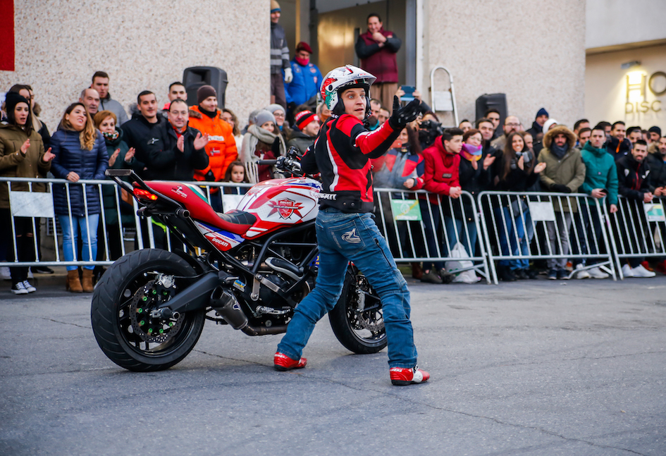 049_LA LEYENDA CONTINUA_CANTALEJO_SEGOVIA_2020_EMILIO ZAMORA_DUCATI_STUNT_TEAM_MOTOR_SHOW_ESPECTACULO_MOTO_CONCENTRACION_FIESTA_MATINAL_NZI_ADR_RAINERS_DMX_BARDAHL_EXPRESARTE_XBIKE