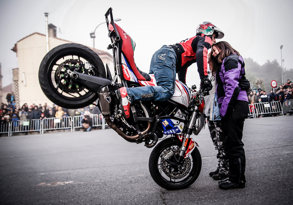 058_LA LEYENDA CONTINUA_CANTALEJO_SEGOVIA_2020_EMILIO ZAMORA_DUCATI_STUNT_TEAM_MOTOR_SHOW_ESPECTACULO_MOTO_CONCENTRACION_FIESTA_MATINAL_NZI_ADR_RAINERS_DMX_BARDAHL_EXPRESARTE_XBIKE