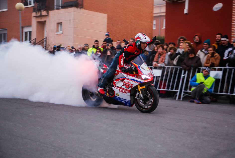 061_LA LEYENDA CONTINUA_CANTALEJO_SEGOVIA_2020_EMILIO ZAMORA_DUCATI_STUNT_TEAM_MOTOR_SHOW_ESPECTACULO_MOTO_CONCENTRACION_FIESTA_MATINAL_NZI_ADR_RAINERS_DMX_BARDAHL_EXPRESARTE_XBIKE