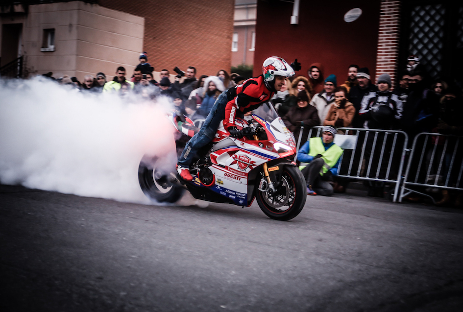 062_LA LEYENDA CONTINUA_CANTALEJO_SEGOVIA_2020_EMILIO ZAMORA_DUCATI_STUNT_TEAM_MOTOR_SHOW_ESPECTACULO_MOTO_CONCENTRACION_FIESTA_MATINAL_NZI_ADR_RAINERS_DMX_BARDAHL_EXPRESARTE_XBIKE