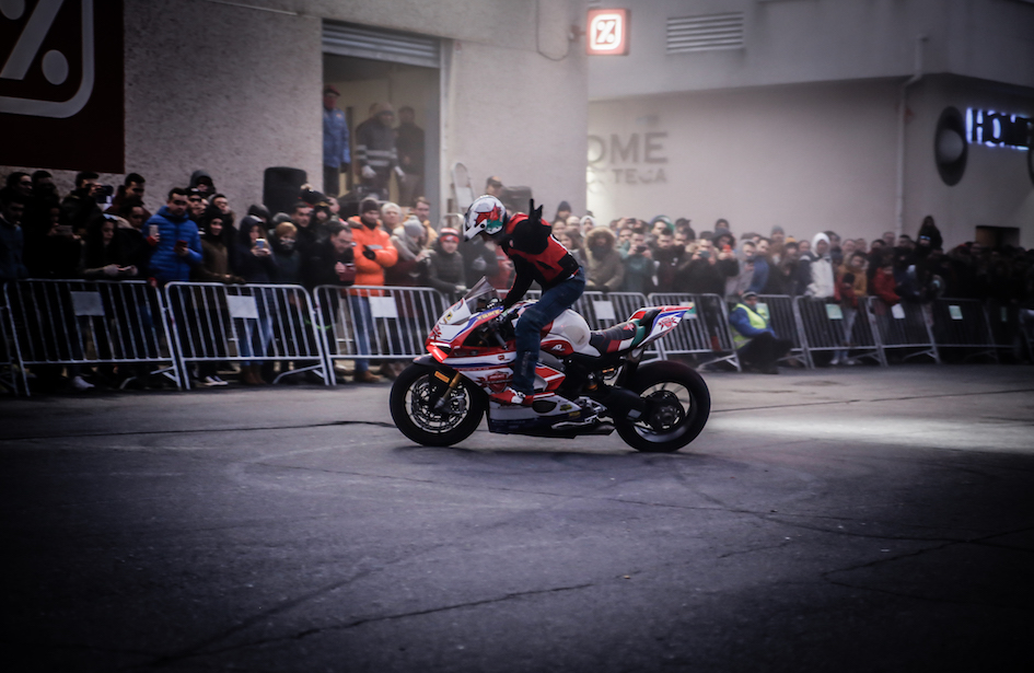 078_LA LEYENDA CONTINUA_CANTALEJO_SEGOVIA_2020_EMILIO ZAMORA_DUCATI_STUNT_TEAM_MOTOR_SHOW_ESPECTACULO_MOTO_CONCENTRACION_FIESTA_MATINAL_NZI_ADR_RAINERS_DMX_BARDAHL_EXPRESARTE_XBIKE