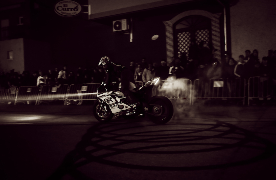 111_LA LEYENDA CONTINUA_CANTALEJO_SEGOVIA_2020_EMILIO ZAMORA_DUCATI_STUNT_TEAM_MOTOR_SHOW_ESPECTACULO_MOTO_CONCENTRACION_FIESTA_MATINAL_NZI_ADR_RAINERS_DMX_BARDAHL_EXPRESARTE_XBIKE