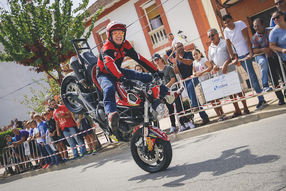 003 VILLAREJO DE SALVANES_EMILIO_ZAMORA_DUCATI_STUNT_TEAM_MOTOR_SHOW_ESPECTACULO_FREESTYLE_QUAD_MOTO_WHEELIE_STOPPIE_BURN OUT_MADRID_DIVERTIDO_DIVERSION_EXHIBICION_2017