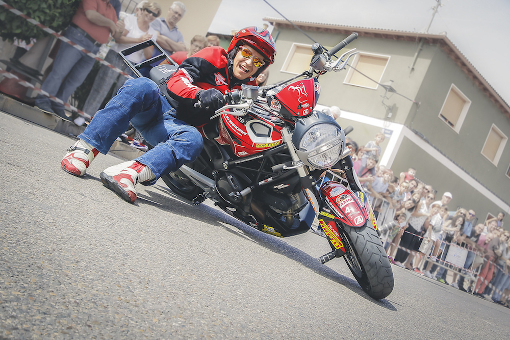 005 VILLAREJO DE SALVANES_EMILIO_ZAMORA_DUCATI_STUNT_TEAM_MOTOR_SHOW_ESPECTACULO_FREESTYLE_QUAD_MOTO_WHEELIE_STOPPIE_BURN OUT_MADRID_DIVERTIDO_DIVERSION_EXHIBICION_2017