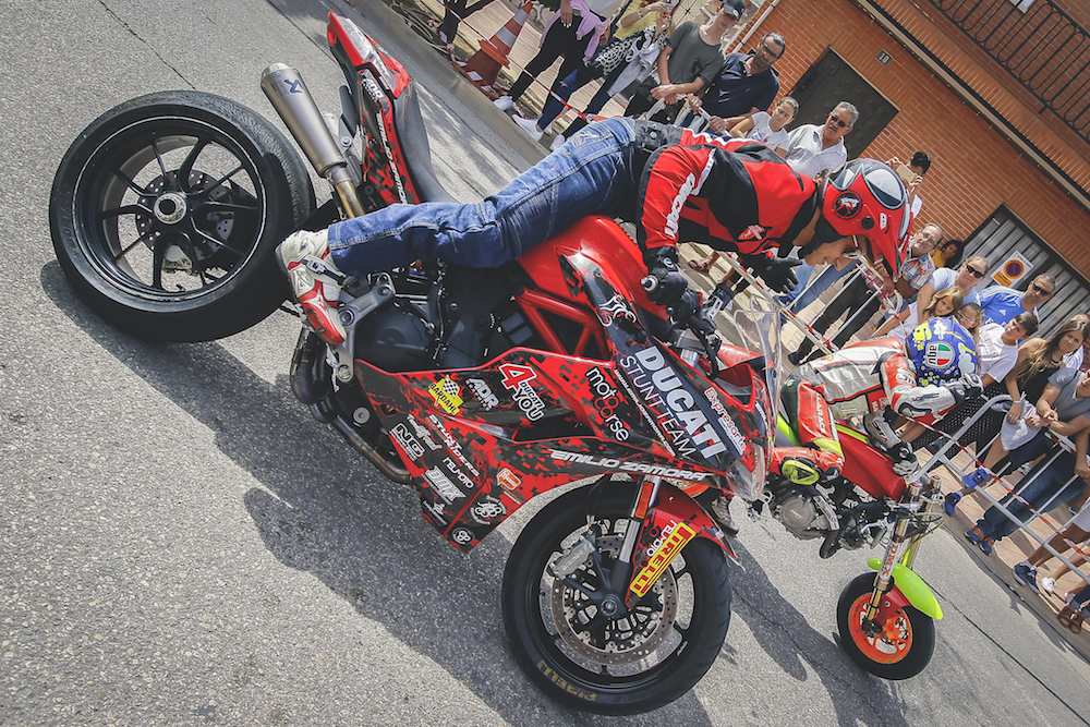 013 VILLAREJO DE SALVANES_EMILIO_ZAMORA_DUCATI_STUNT_TEAM_MOTOR_SHOW_ESPECTACULO_FREESTYLE_QUAD_MOTO_WHEELIE_STOPPIE_BURN OUT_MADRID_DIVERTIDO_DIVERSION_EXHIBICION_2017