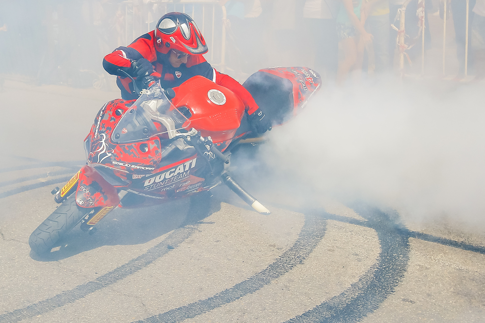 019 VILLAREJO DE SALVANES_EMILIO_ZAMORA_DUCATI_STUNT_TEAM_MOTOR_SHOW_ESPECTACULO_FREESTYLE_QUAD_MOTO_WHEELIE_STOPPIE_BURN OUT_MADRID_DIVERTIDO_DIVERSION_EXHIBICION_2017