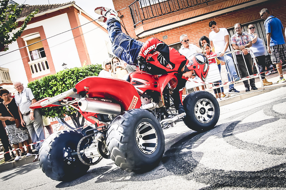 021 VILLAREJO DE SALVANES_EMILIO_ZAMORA_DUCATI_STUNT_TEAM_MOTOR_SHOW_ESPECTACULO_FREESTYLE_QUAD_MOTO_WHEELIE_STOPPIE_BURN OUT_MADRID_DIVERTIDO_DIVERSION_EXHIBICION_2017