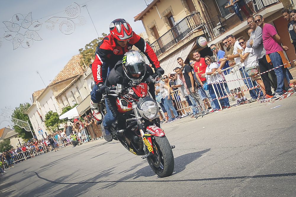 024 VILLAREJO DE SALVANES_EMILIO_ZAMORA_DUCATI_STUNT_TEAM_MOTOR_SHOW_ESPECTACULO_FREESTYLE_QUAD_MOTO_WHEELIE_STOPPIE_BURN OUT_MADRID_DIVERTIDO_DIVERSION_EXHIBICION_2017