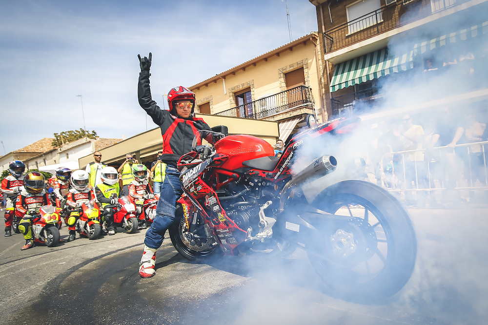 031 VILLAREJO DE SALVANES_EMILIO_ZAMORA_DUCATI_STUNT_TEAM_MOTOR_SHOW_ESPECTACULO_FREESTYLE_QUAD_MOTO_WHEELIE_STOPPIE_BURN OUT_MADRID_DIVERTIDO_DIVERSION_EXHIBICION_2017