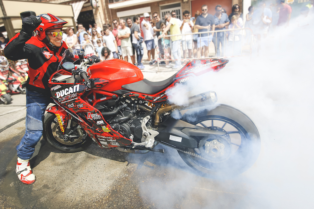 034 VILLAREJO DE SALVANES_EMILIO_ZAMORA_DUCATI_STUNT_TEAM_MOTOR_SHOW_ESPECTACULO_FREESTYLE_QUAD_MOTO_WHEELIE_STOPPIE_BURN OUT_MADRID_DIVERTIDO_DIVERSION_EXHIBICION_2017