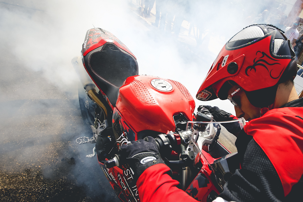 037 VILLAREJO DE SALVANES_EMILIO_ZAMORA_DUCATI_STUNT_TEAM_MOTOR_SHOW_ESPECTACULO_FREESTYLE_QUAD_MOTO_WHEELIE_STOPPIE_BURN OUT_MADRID_DIVERTIDO_DIVERSION_EXHIBICION_2017