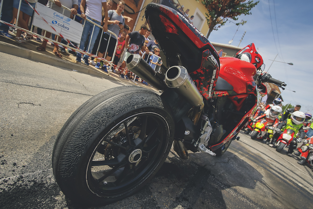 040 VILLAREJO DE SALVANES_EMILIO_ZAMORA_DUCATI_STUNT_TEAM_MOTOR_SHOW_ESPECTACULO_FREESTYLE_QUAD_MOTO_WHEELIE_STOPPIE_BURN OUT_MADRID_DIVERTIDO_DIVERSION_EXHIBICION_2017