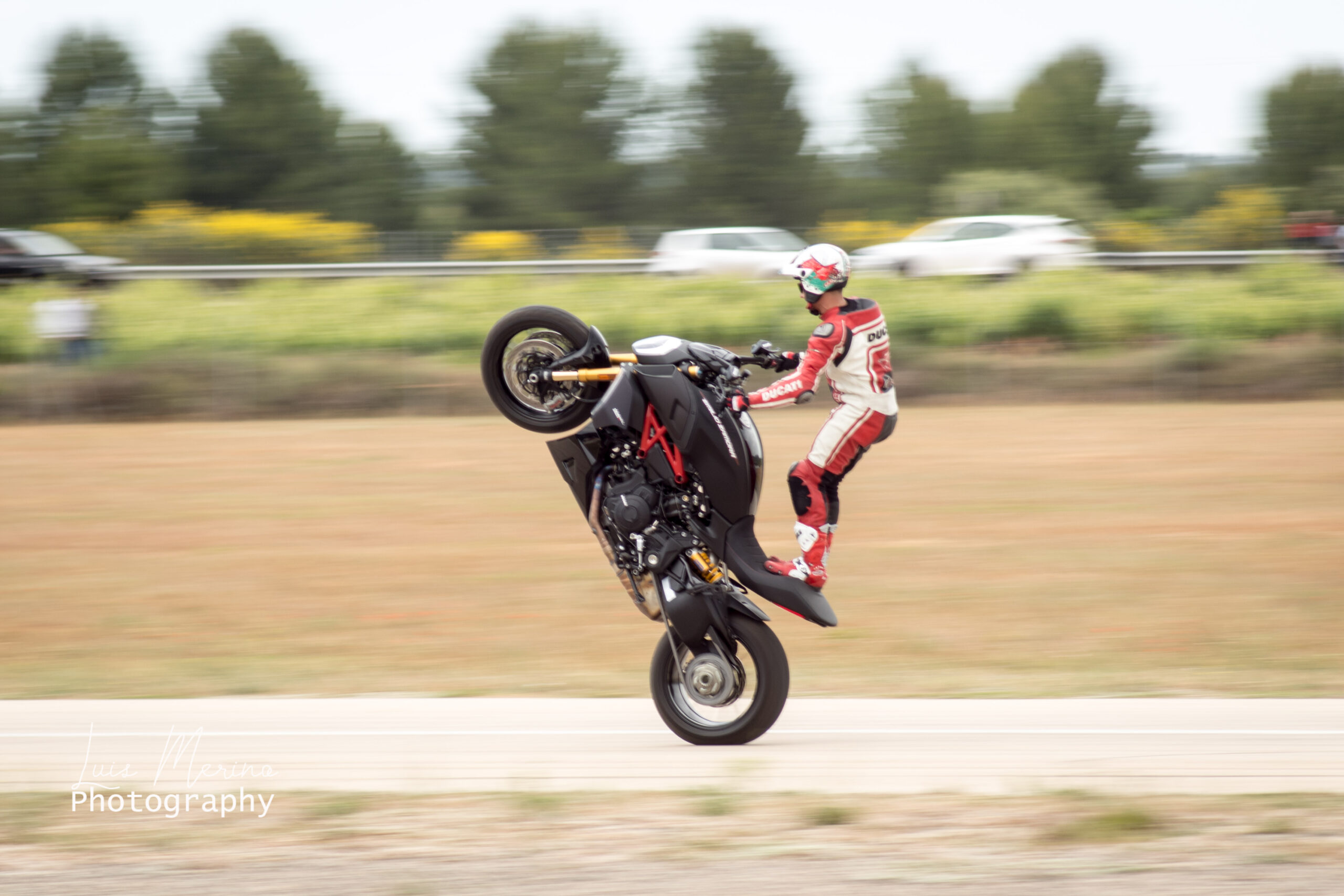 009_CEVA REQUENA_CAMPEONATO_VUELO_ACROBATICO_AERODROMO_EL REBOLLAR_REQUENA_EMILIO_ZAMORA_DUCATI_STUNT_TEAM_MOTOR_SHOW_ESPECTACULO_FOTO_LUIS_MERINO_HERRAIZ_2019