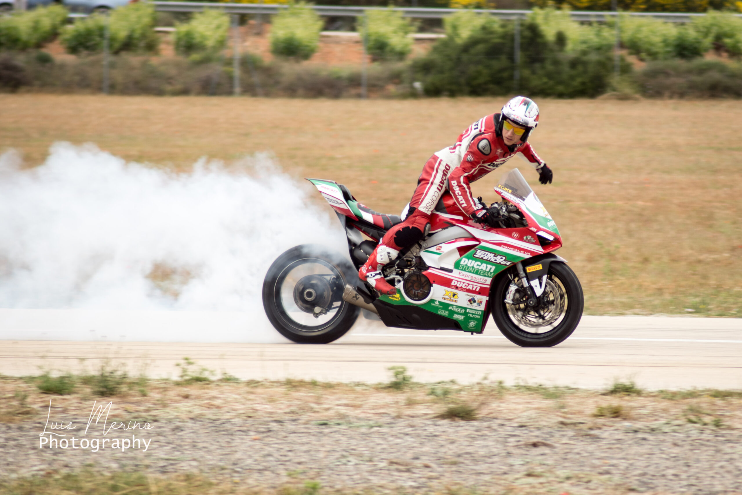 020_CEVA REQUENA_CAMPEONATO_VUELO_ACROBATICO_AERODROMO_EL REBOLLAR_REQUENA_EMILIO_ZAMORA_DUCATI_STUNT_TEAM_MOTOR_SHOW_ESPECTACULO_FOTO_LUIS_MERINO_HERRAIZ_2019