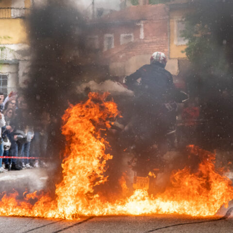 CASASIMARRO_DUCATI_STUNT_TEAM_EMILIO_ZAMORA_MOTOS_RUTAMOTERA_MOTOCICLISMO_FIESTA_112