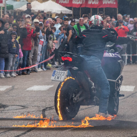 CASASIMARRO_DUCATI_STUNT_TEAM_EMILIO_ZAMORA_MOTOS_RUTAMOTERA_MOTOCICLISMO_FIESTA_116