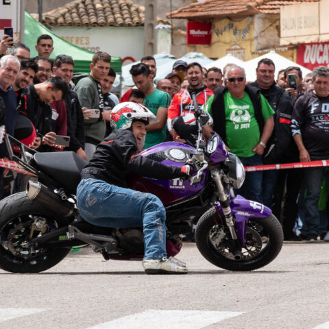 CASASIMARRO_DUCATI_STUNT_TEAM_EMILIO_ZAMORA_MOTOS_RUTAMOTERA_MOTOCICLISMO_FIESTA_14