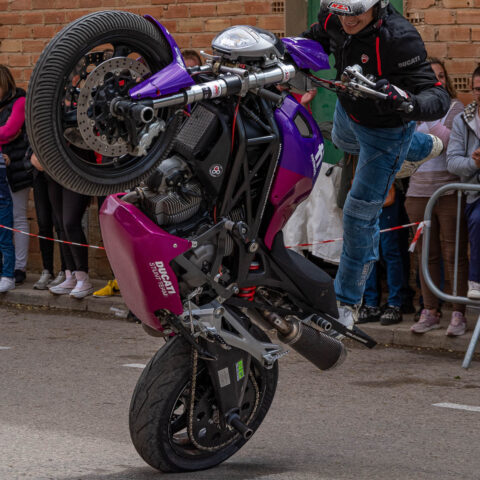 CASASIMARRO_DUCATI_STUNT_TEAM_EMILIO_ZAMORA_MOTOS_RUTAMOTERA_MOTOCICLISMO_FIESTA_31