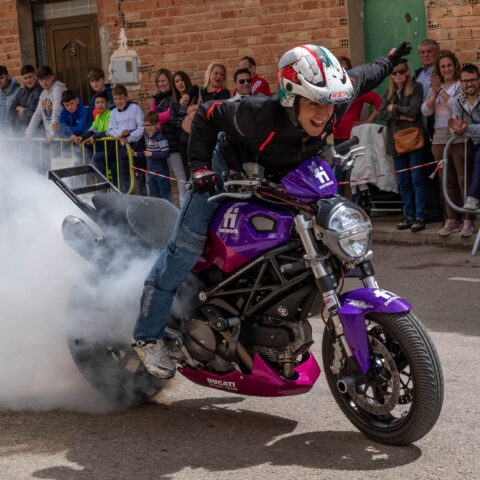 CASASIMARRO_DUCATI_STUNT_TEAM_EMILIO_ZAMORA_MOTOS_RUTAMOTERA_MOTOCICLISMO_FIESTA_34