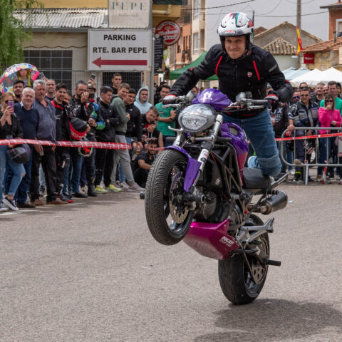 CASASIMARRO_DUCATI_STUNT_TEAM_EMILIO_ZAMORA_MOTOS_RUTAMOTERA_MOTOCICLISMO_FIESTA_5