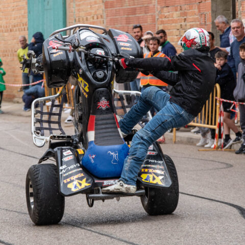 CASASIMARRO_DUCATI_STUNT_TEAM_EMILIO_ZAMORA_MOTOS_RUTAMOTERA_MOTOCICLISMO_FIESTA_97