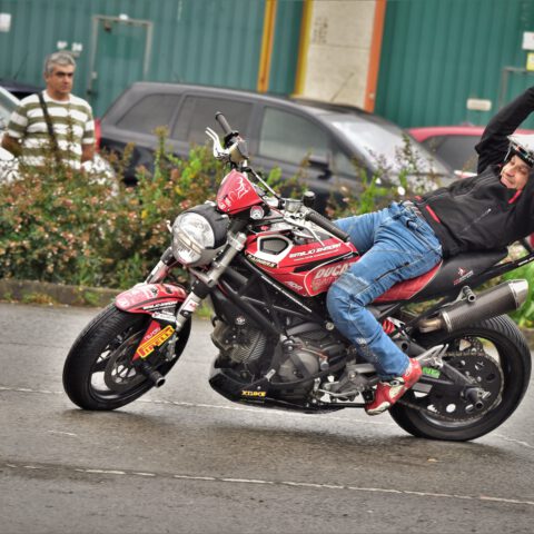 EXHIBICION_MOTO_DUCATI_STUNT_TEAM_EMILIO_ZAMORA_ABADIÑO_MATINEA_MOTOR_SHOW_2023_12