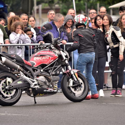 EXHIBICION_MOTO_DUCATI_STUNT_TEAM_EMILIO_ZAMORA_ABADIÑO_MATINEA_MOTOR_SHOW_2023_14