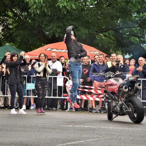 EXHIBICION_MOTO_DUCATI_STUNT_TEAM_EMILIO_ZAMORA_ABADIÑO_MATINEA_MOTOR_SHOW_2023_18