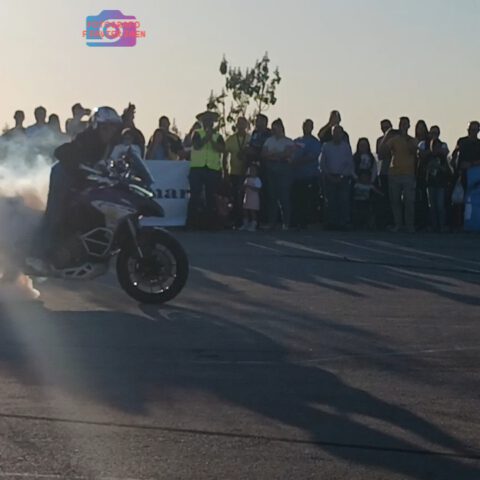 PUENTE GENIL 2023_CONCENTRACION_MOTERA_DUCATI_STUNT_TEAM_MOTORSHOW_EMILIO_ZAMORA_MOTOCICLISMO_10