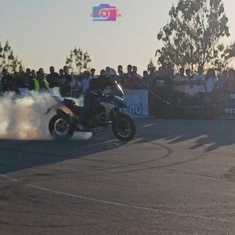 PUENTE GENIL 2023_CONCENTRACION_MOTERA_DUCATI_STUNT_TEAM_MOTORSHOW_EMILIO_ZAMORA_MOTOCICLISMO_13