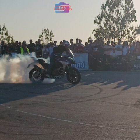 PUENTE GENIL 2023_CONCENTRACION_MOTERA_DUCATI_STUNT_TEAM_MOTORSHOW_EMILIO_ZAMORA_MOTOCICLISMO_13