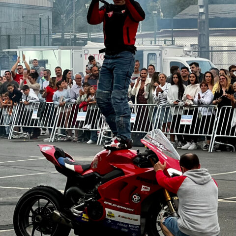 VALDODUBRA_CONCENTRACION2023_DUCATI_STUNT_TEAM_EMILIO_ZAMORA_MOTOR_SHOW_5