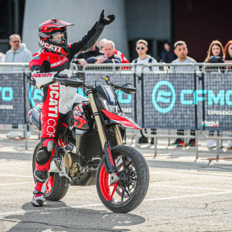 EICMA2023_MOTOCICLISMO_FERIA_MOTOR_DUCATISTUNTTEAM_EMILIOZAMORA_EXHIBICION_DUCATI14