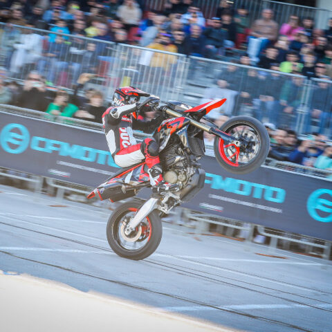 EICMA2023_MOTOCICLISMO_FERIA_MOTOR_DUCATISTUNTTEAM_EMILIOZAMORA_EXHIBICION_DUCATI22