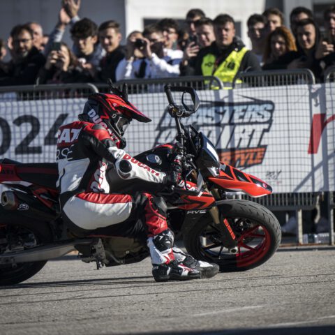 EICMA2023_MOTOCICLISMO_FERIA_MOTOR_DUCATISTUNTTEAM_EMILIOZAMORA_EXHIBICION_DUCATI51